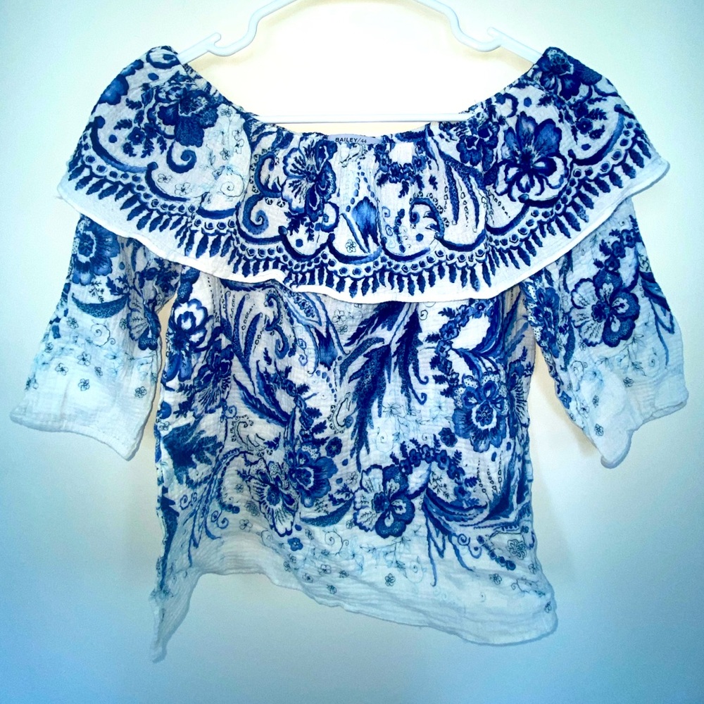 Bailey 44 white & blue off the shoulder top size M